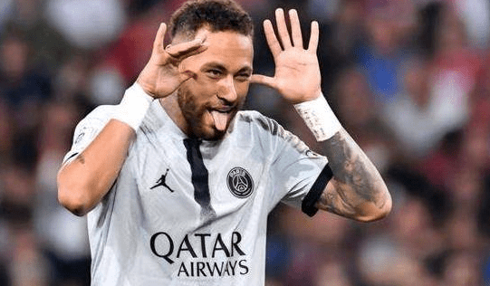 Neymar: križišče izbire in zasledovanja