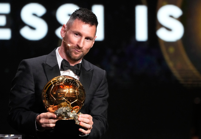 O amor pode conquistar tudo! Messi vence a sua oitava Bola de Ouro!